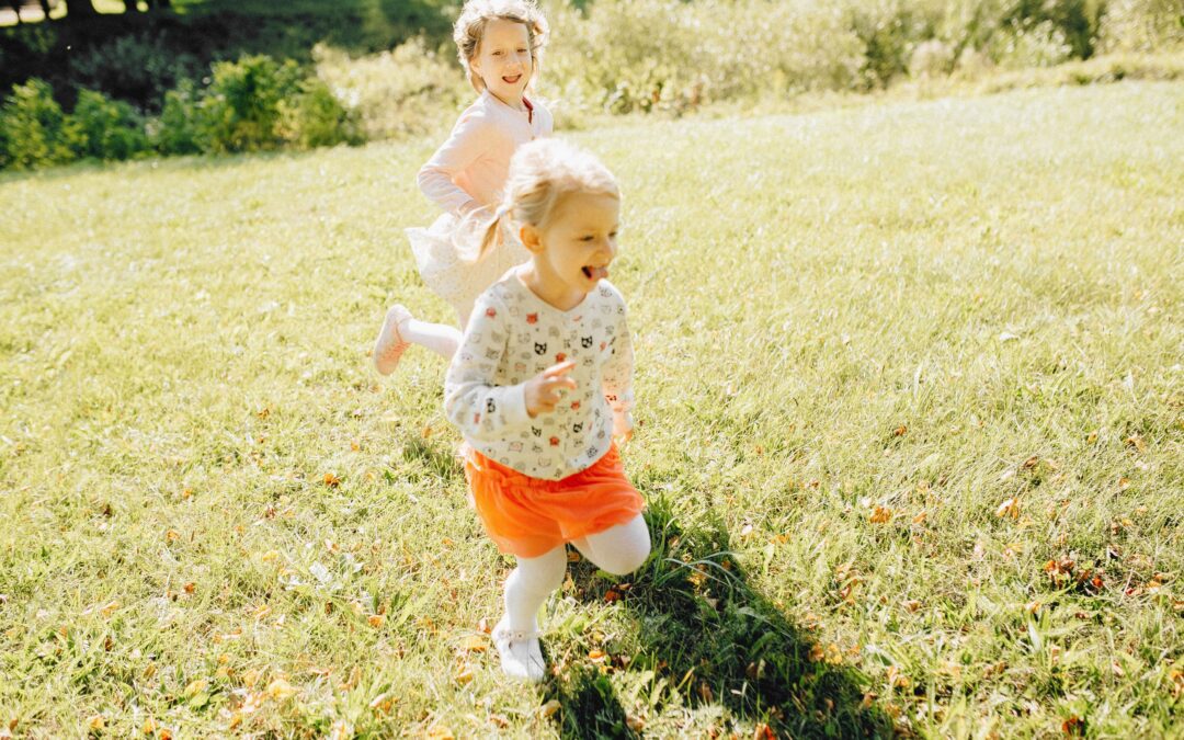 children running